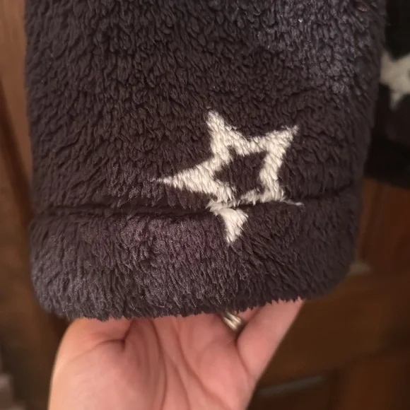 LOFT Star Print Sherpa Sweatshirt - Picture 5 of 11